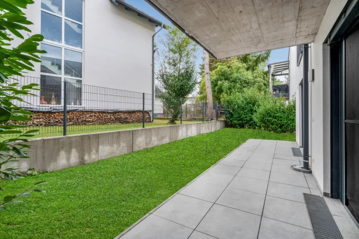 2-zimmer-wohnung-graz-waltendorf-17_lawn